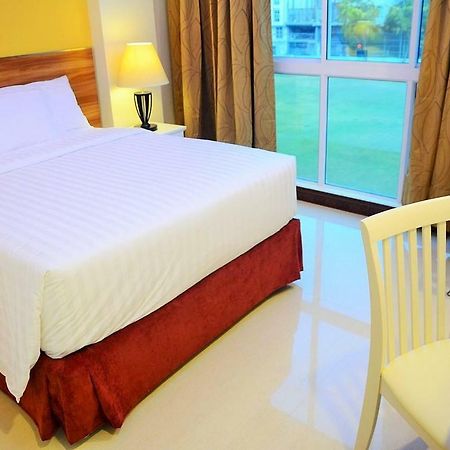 The Melrose Hotel Male Ngoại thất bức ảnh