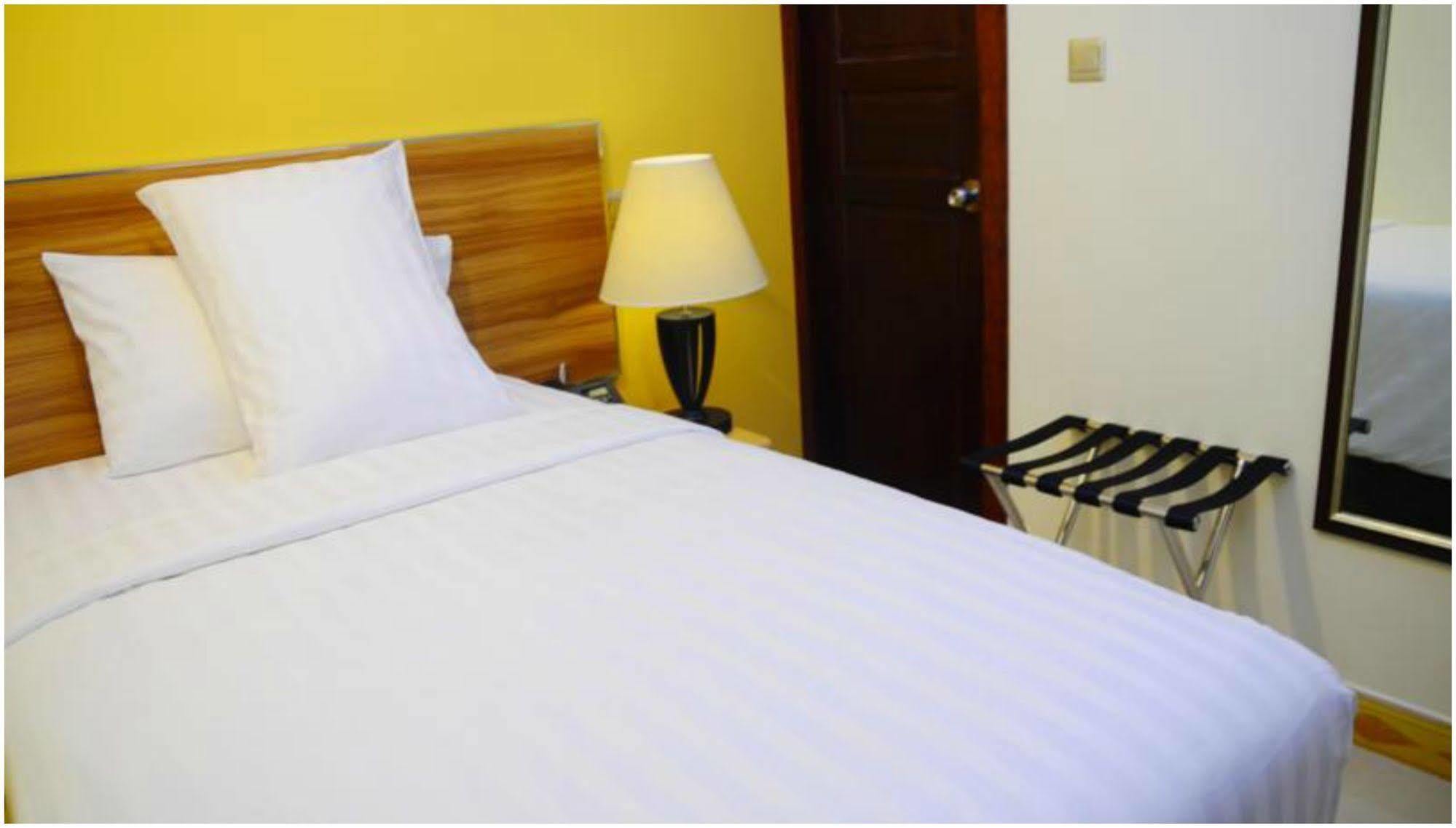 The Melrose Hotel Male Ngoại thất bức ảnh